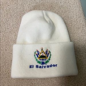 El Salvador beanie